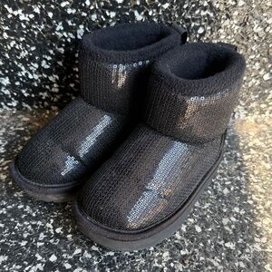 EUC UGG CLASSIC MINI MIRROR BALL BOOTS - Toddler US Size 9